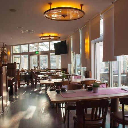 Domizil Alte Post Hotel Püttlingen Екстериор снимка