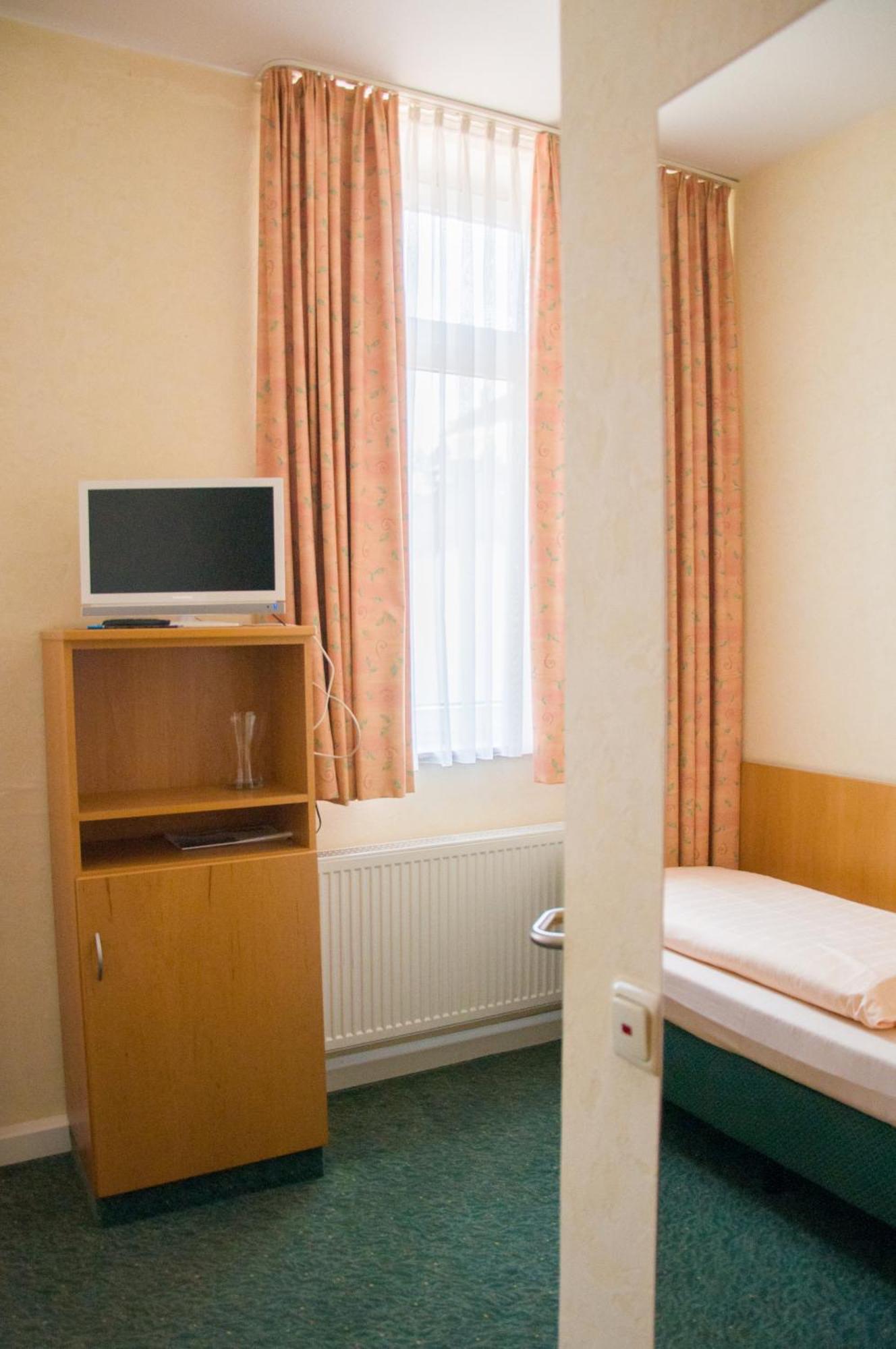 Domizil Alte Post Hotel Püttlingen Стая снимка