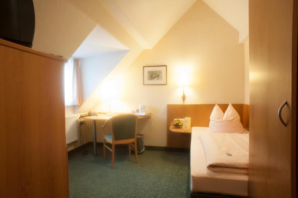 Domizil Alte Post Hotel Püttlingen Екстериор снимка