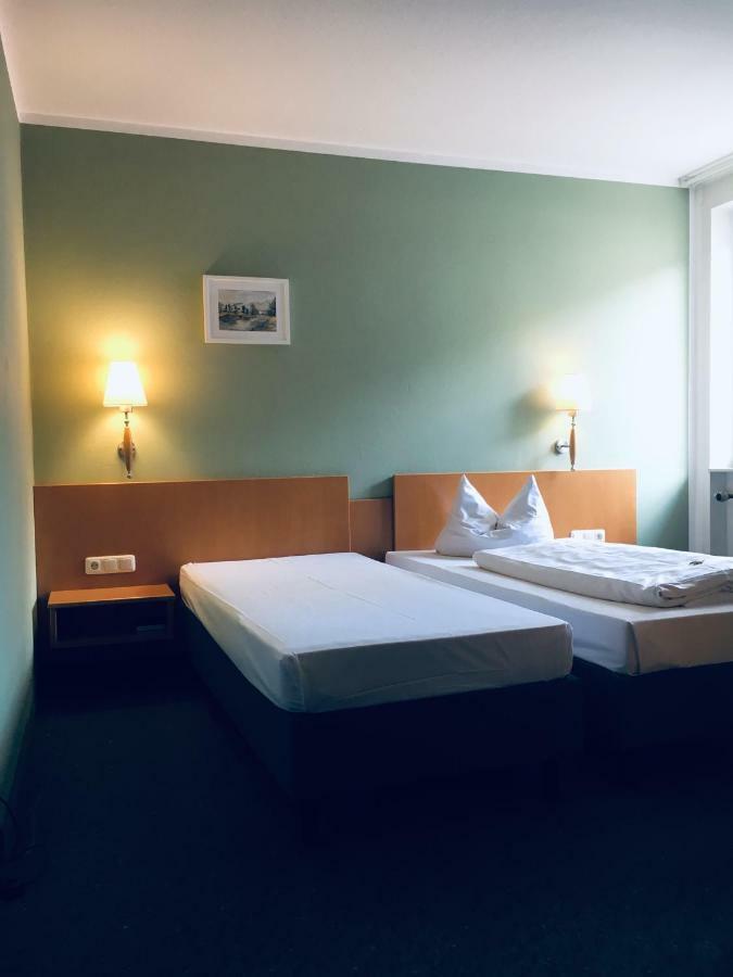 Domizil Alte Post Hotel Püttlingen Екстериор снимка