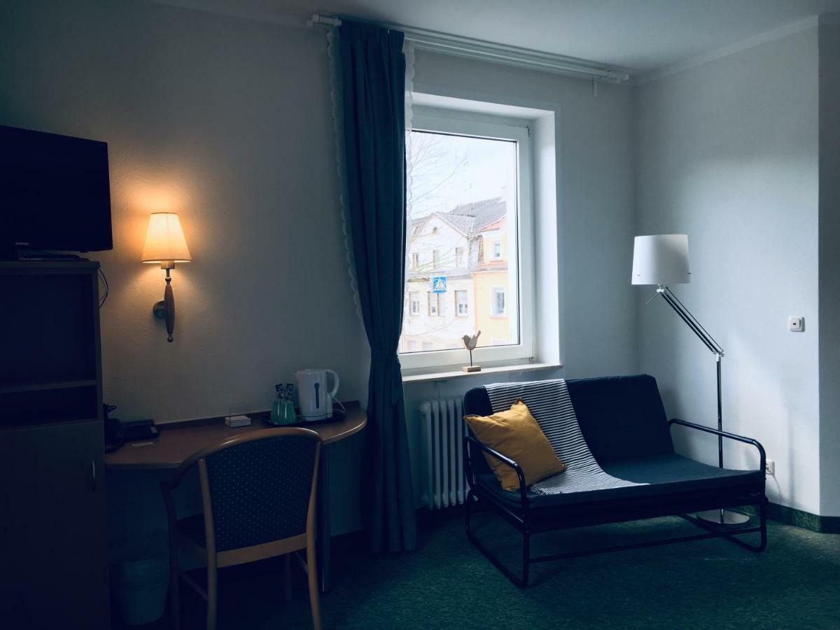 Domizil Alte Post Hotel Püttlingen Екстериор снимка