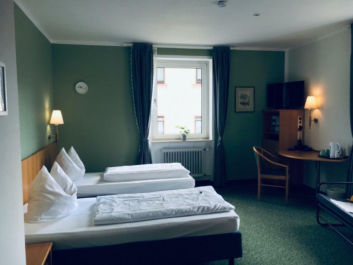 Domizil Alte Post Hotel Püttlingen Екстериор снимка