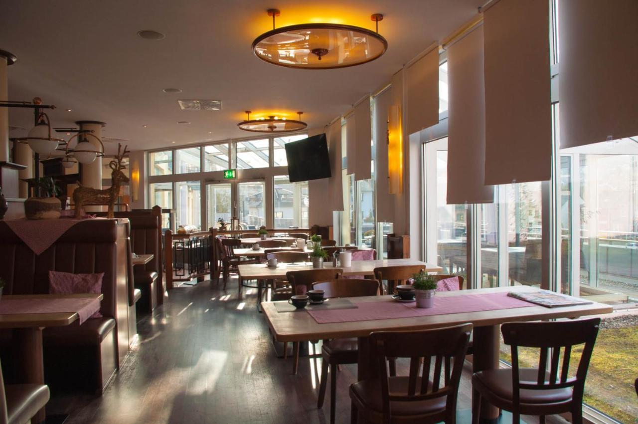 Domizil Alte Post Hotel Püttlingen Екстериор снимка